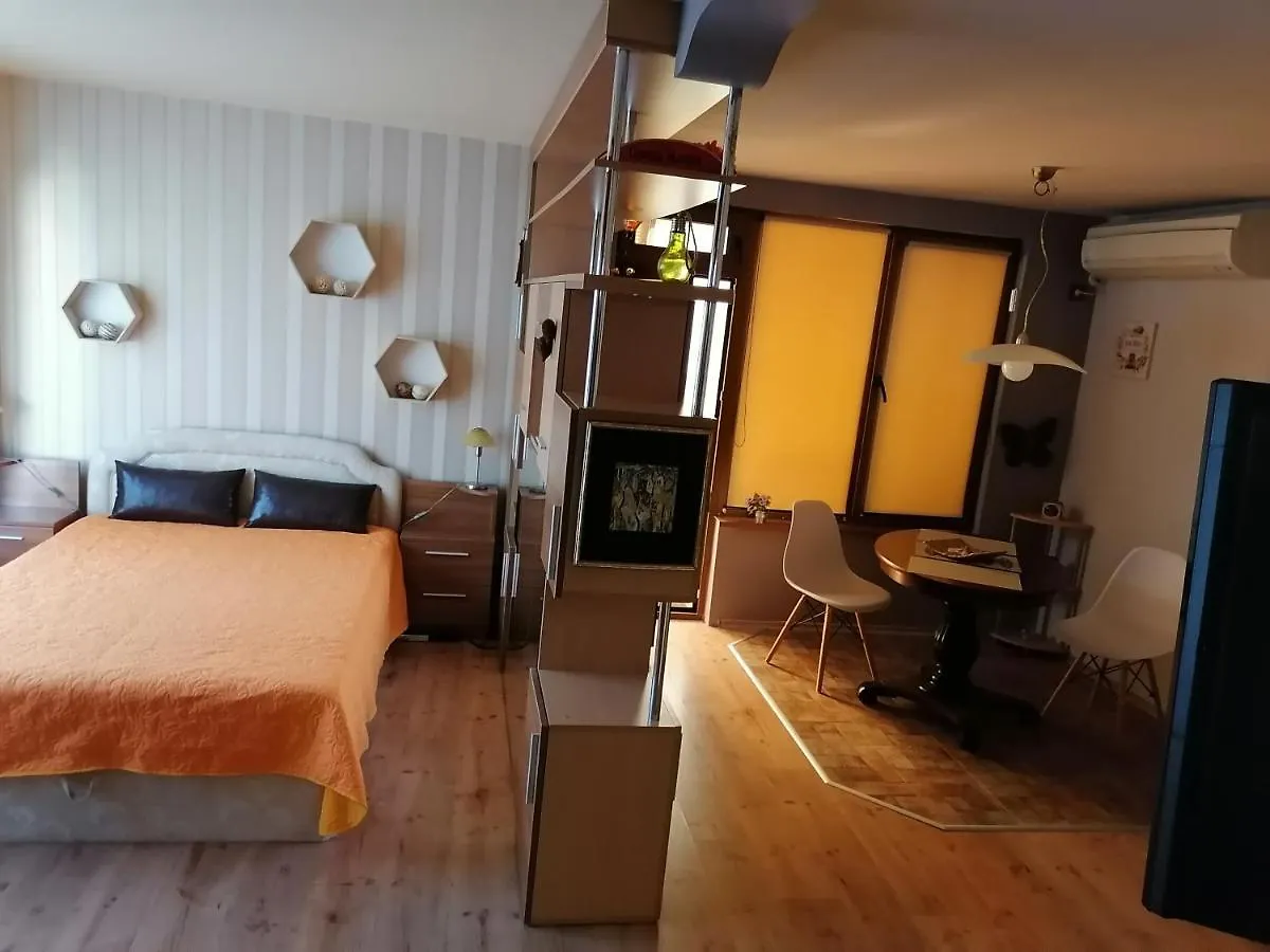 Lazur- Neben Meeresgarten Burgas Stad Appartement
